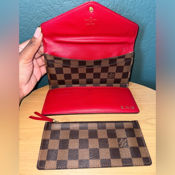 AUTHENTIC: Louis Vuitton Damier Ebene Josephine Wallet - Picture 5 of 5